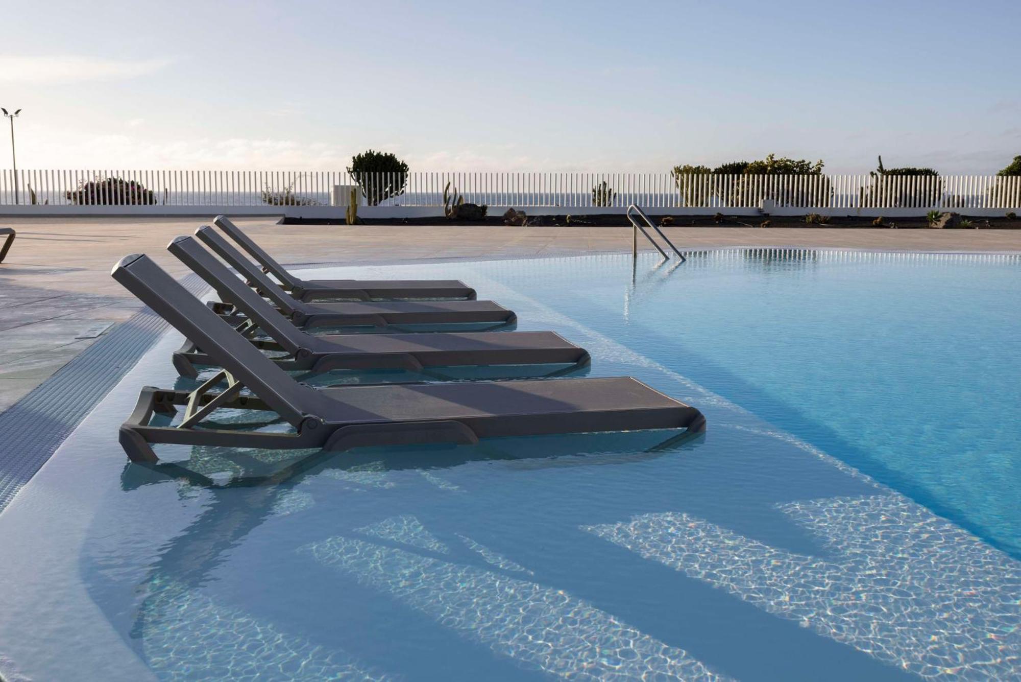 Radisson Blu Resort, Lanzarote Adults Only Costa Teguise Exterior foto