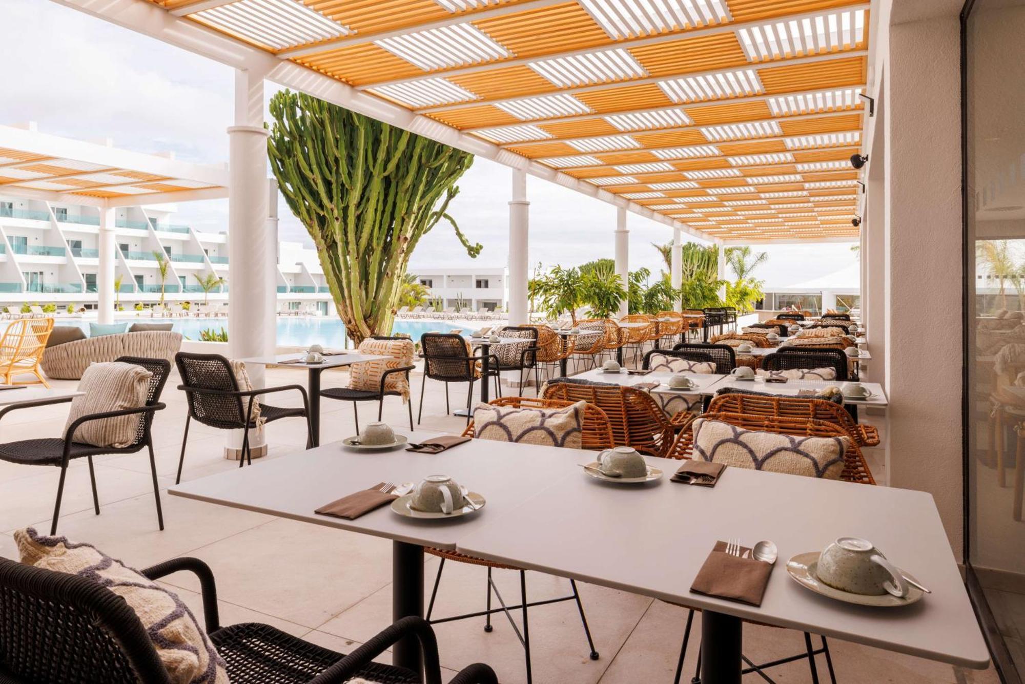Radisson Blu Resort, Lanzarote Adults Only Costa Teguise Exterior foto