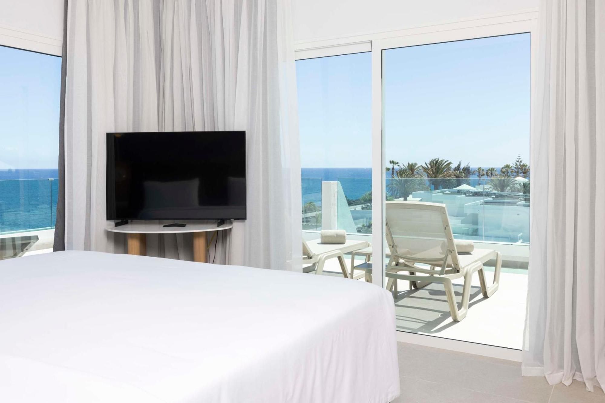Radisson Blu Resort, Lanzarote Adults Only Costa Teguise Exterior foto