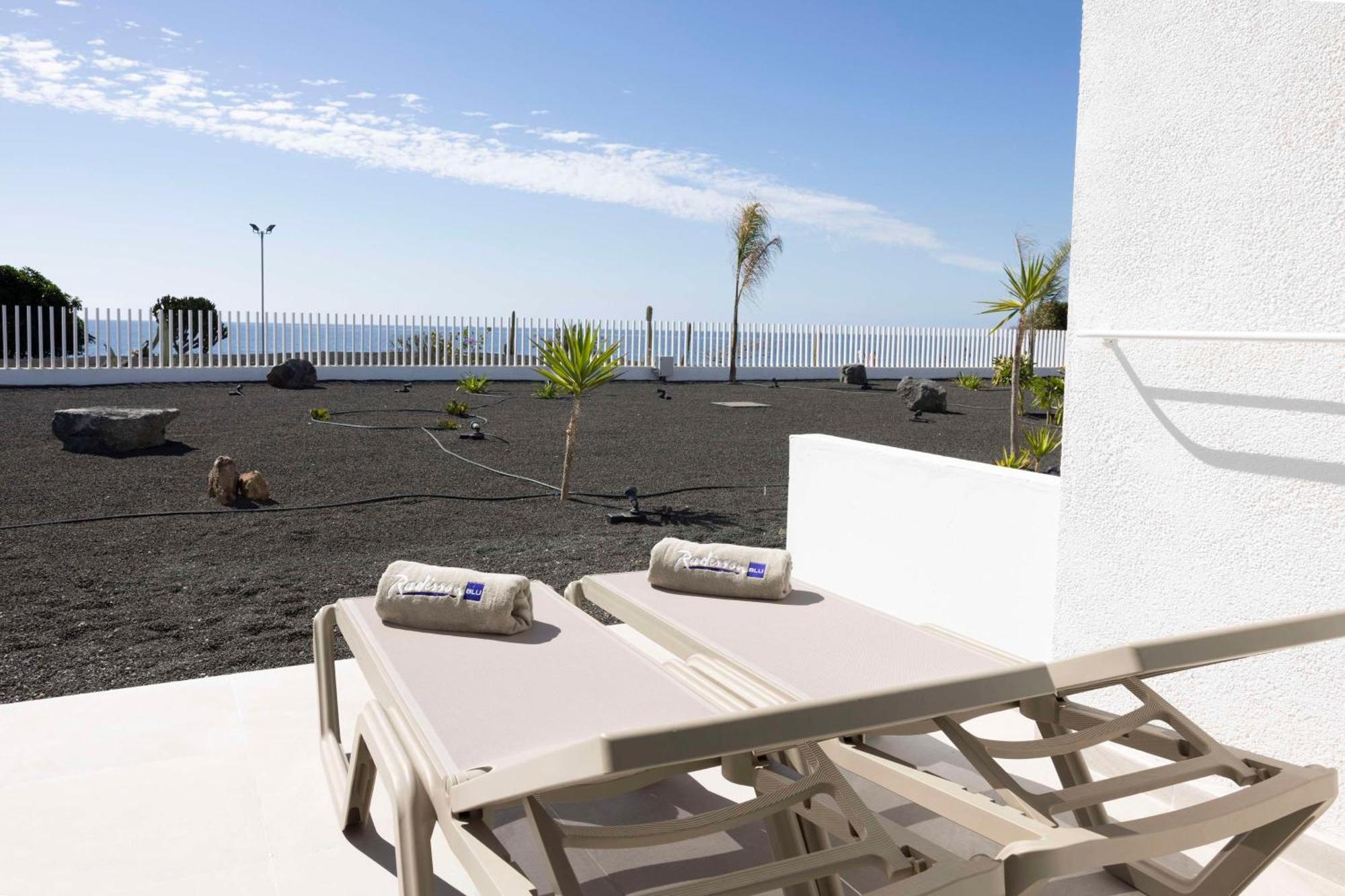 Radisson Blu Resort, Lanzarote Adults Only Costa Teguise Exterior foto